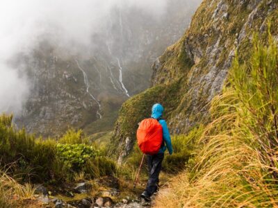 Wandern mit Erkältung Darf man Sport bei Schnupfen, Husten und Co. machen